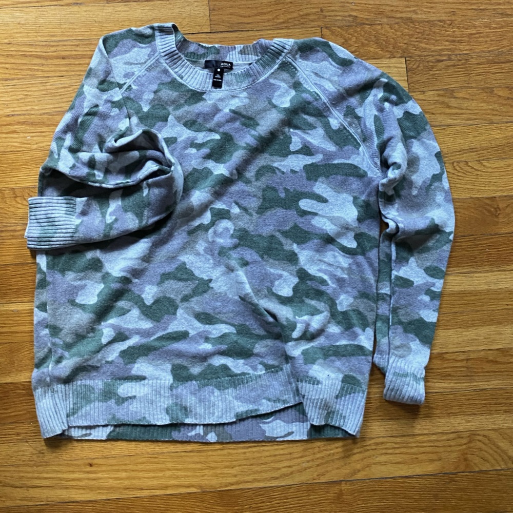 Size L Cashmere camo sweater